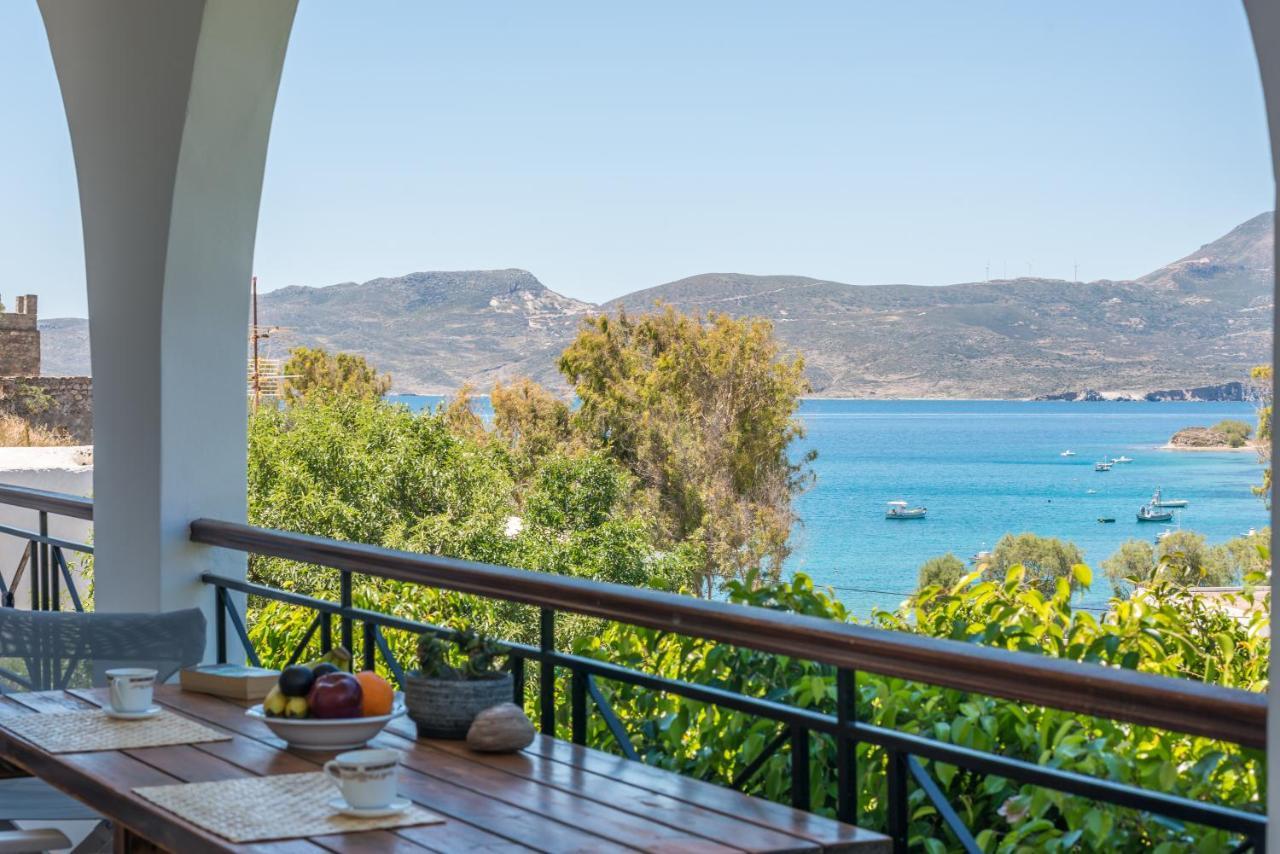 Areti'S Milos Guesthouses Adamantas  ภายนอก รูปภาพ